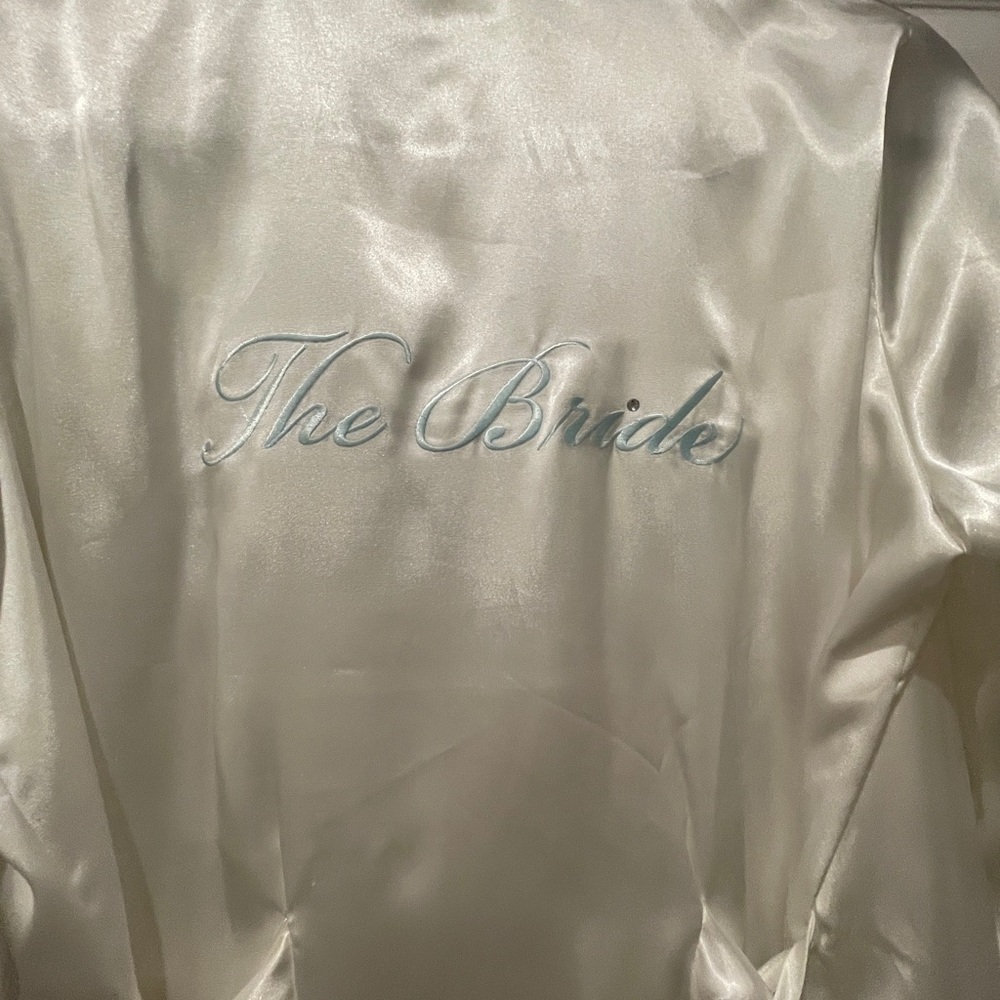 Bride Robe - Size Small - Picture 3 of 3